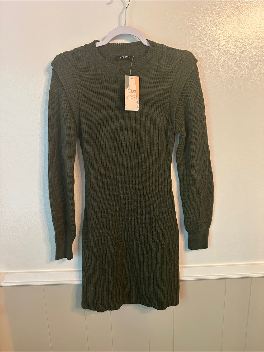 Ribbed Knit Midi Dress - Olive Green NWT size M